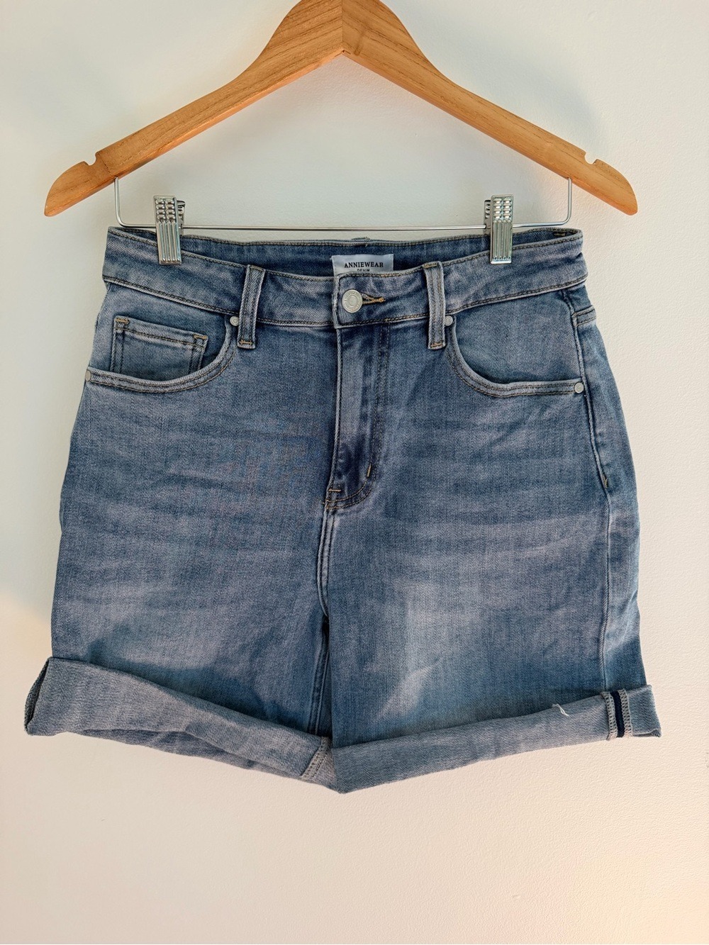 High Rise Cuffed Denim Mom Shorts Medium Wash